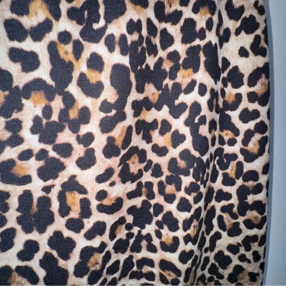 Zara Pencil Skirt Animal Print Size Large Midi Soft Stretch Knit Pull-On - Picture 6 of 6
